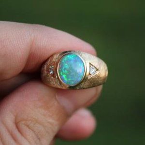 opal ring 14k yellow gold black crystal australian with diamonds 6 grams size 6